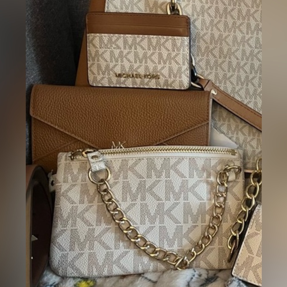 ๐ฅ๐๐๐ฅMichael Kors Vanilla Collection - Picture 3 of 4